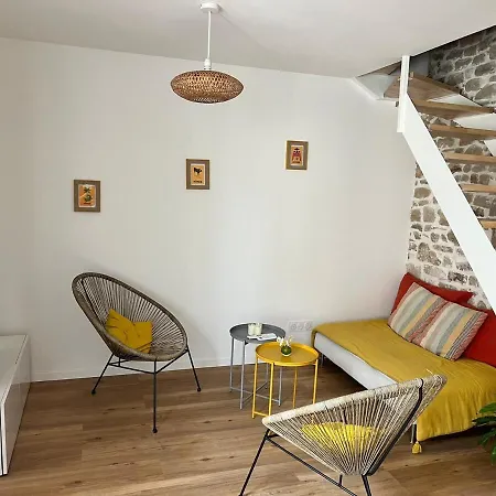 Coeur De Toits Un Rooftop Au Centre De * נים